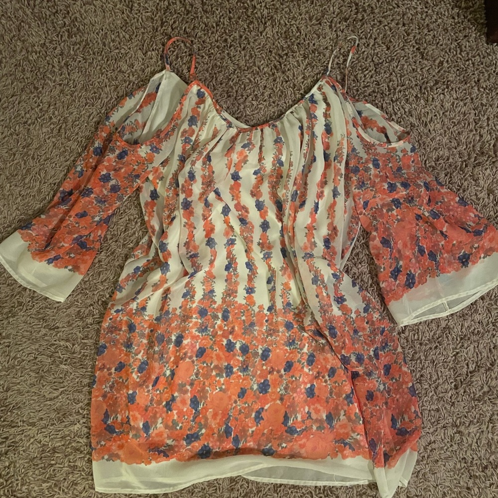 Floral open sleeve dress